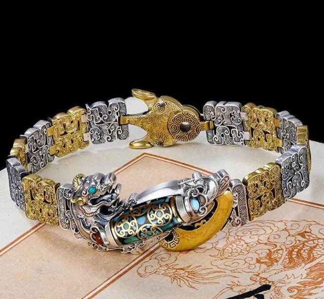 NINE-EYED DZI BEAD BRACELET
