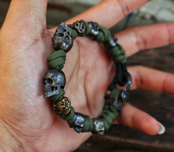 💀The Skull Army Paracord Bracelet📿